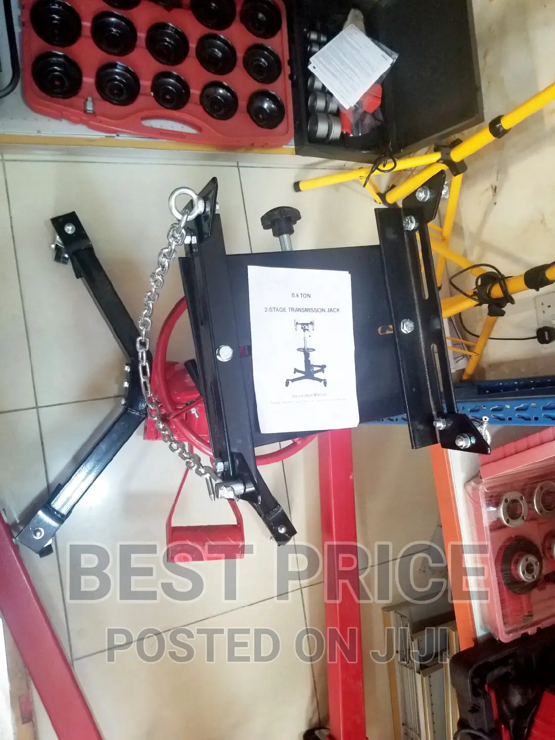 Powerful 0.6 Ton Transmission Jack for Heavy Lifting