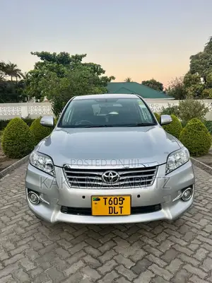 Toyota Vanguard 2008 Silver