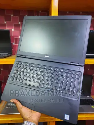 Laptop Dell Latitude 5580 8GB Intel Core I7 HDD 500GB