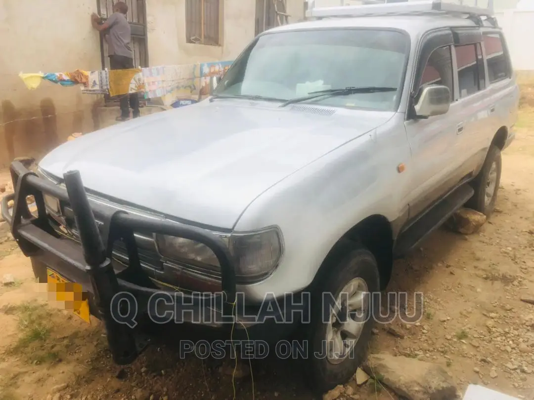 Toyota Land Cruiser 90 1997 Silver