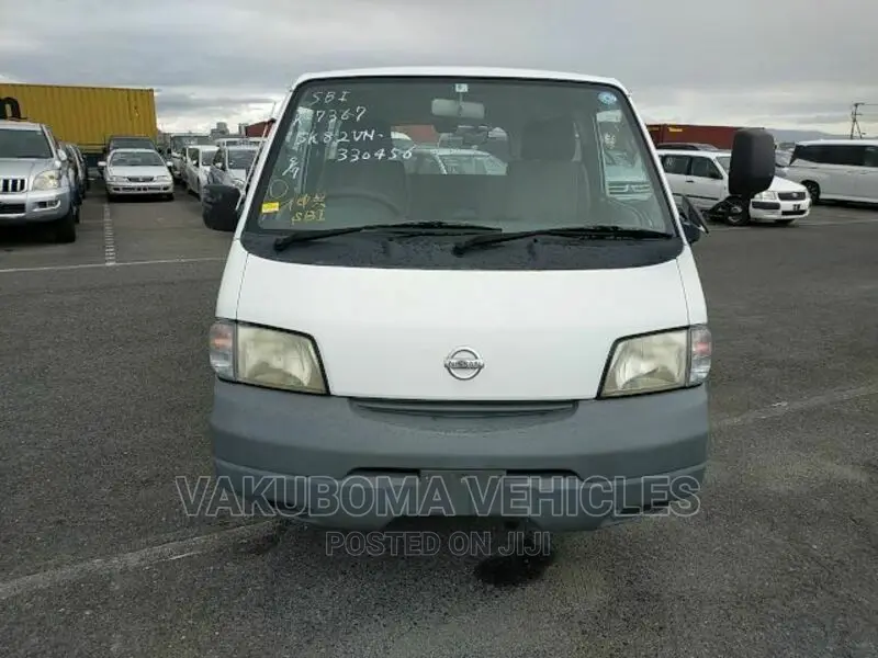 Nissan Vanette 2005 White