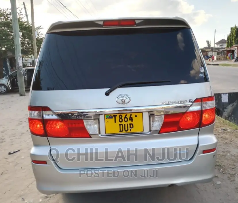 Toyota Alphard 2004 Silver