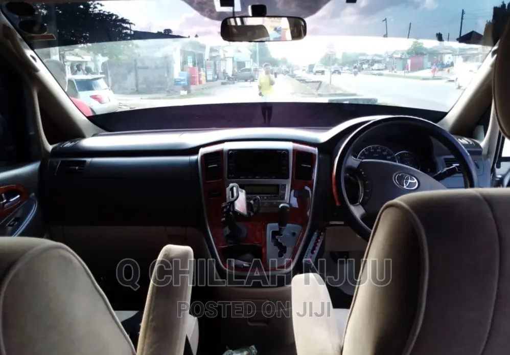 Toyota Alphard 2004 Silver
