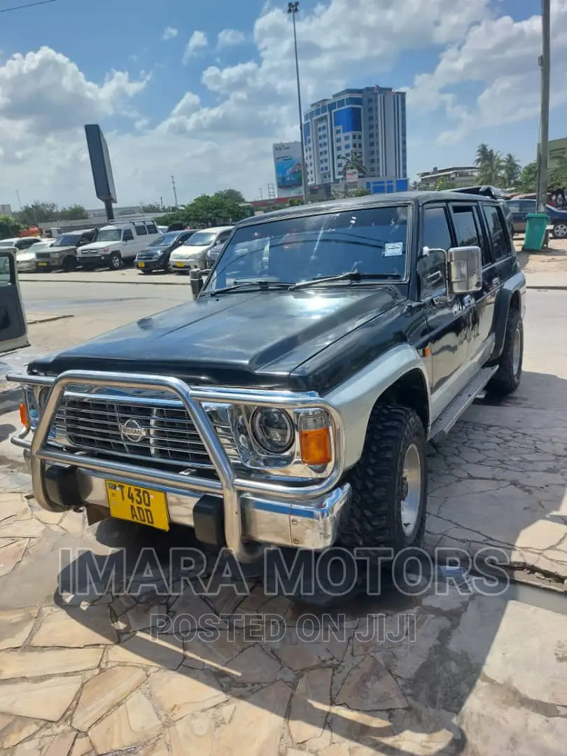 Nissan Patrol 1997 Black