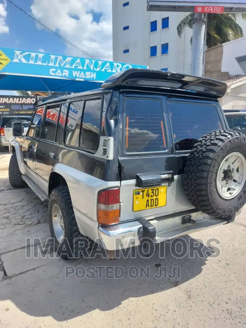 Nissan Patrol 1997 Black