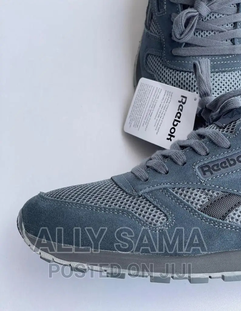 Reeboks Darkgray Sneakers