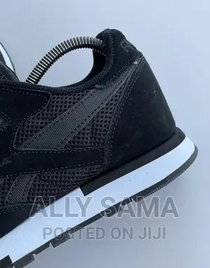 Reeboks Black Sneakers