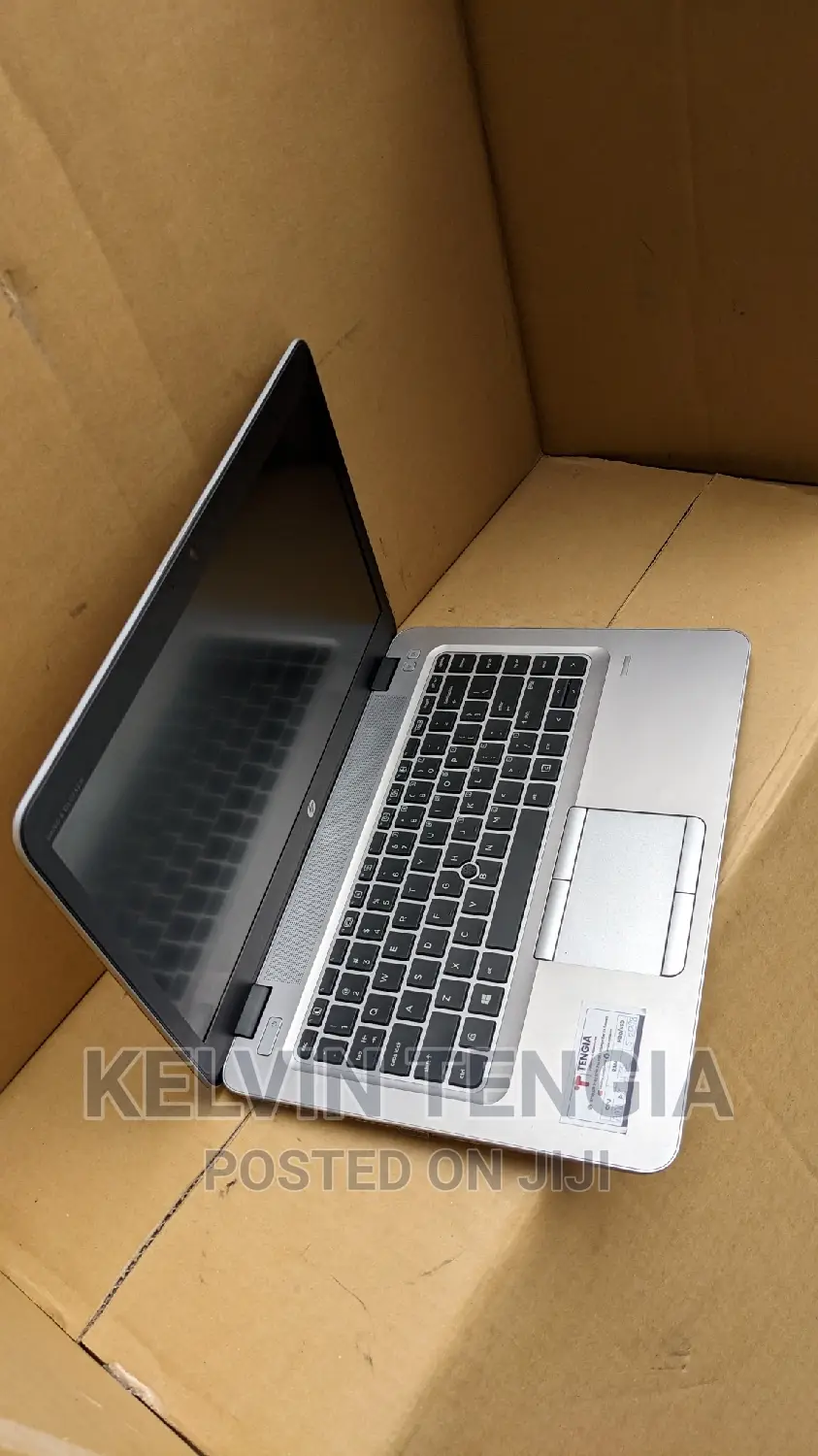 Laptop HP EliteBook 820 G3 8GB Intel Core I5 HDD+SSD 256GB