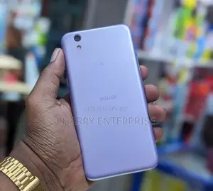Sharp Aquos Sense SHV40 32 GB