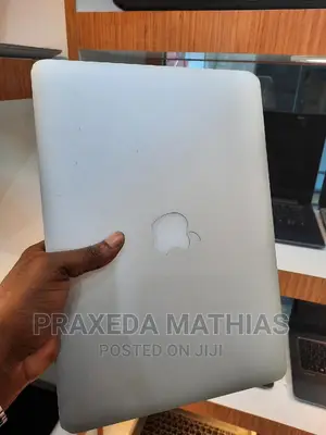 Laptop Apple MacBook Pro 2015 16GB Intel Core I5 SSD 512GB