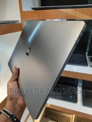 Laptop Apple MacBook Pro 2017 16GB Intel Core I7 SSD 512GB