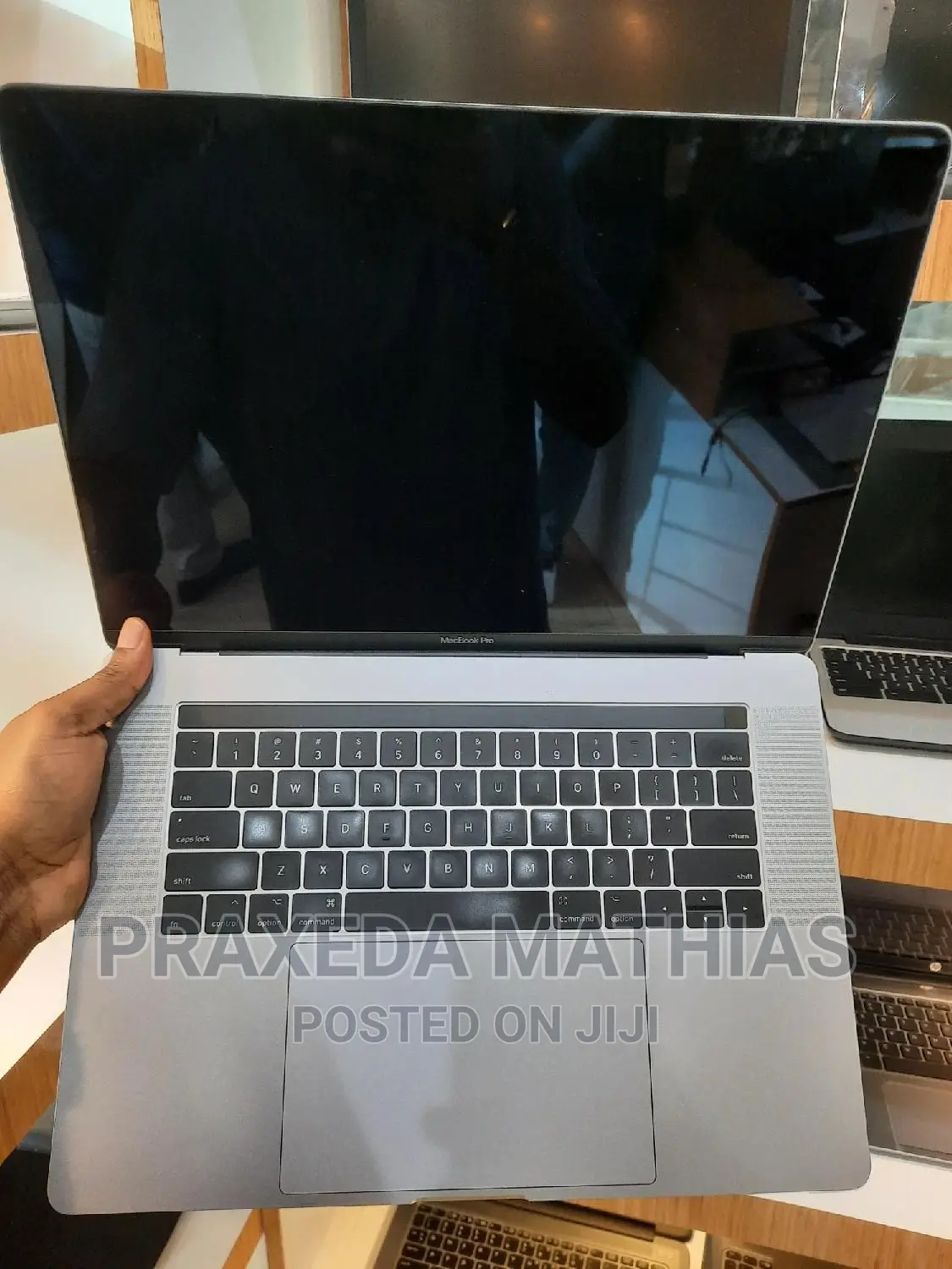 Laptop Apple MacBook Pro 2017 16GB Intel Core I7 SSD 512GB