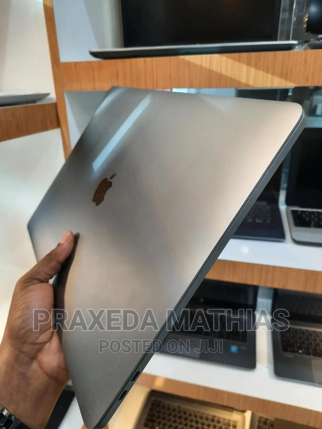 Laptop Apple MacBook Pro 2017 16GB Intel Core I7 SSD 512GB