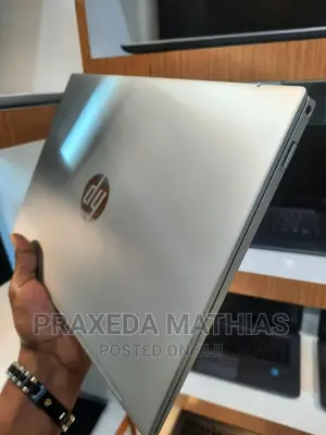 New Laptop HP Pavilion 13 16GB AMD Ryzen 5 SSD 256GB