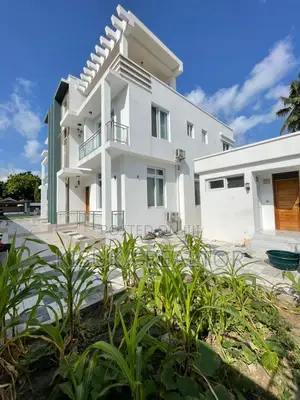 8bdrm House in Mbezi Beach for sale