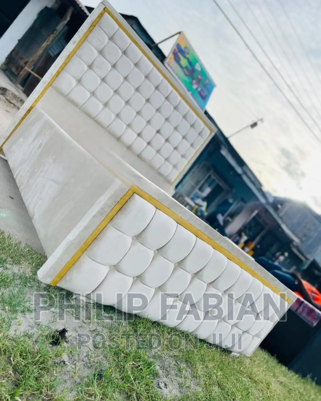 Bed Sofa 5 Kwa 6 Mpya