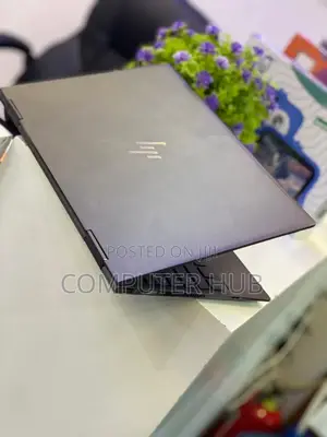 Laptop HP Envy X360 13z 8GB AMD Ryzen 5 SSD 512GB