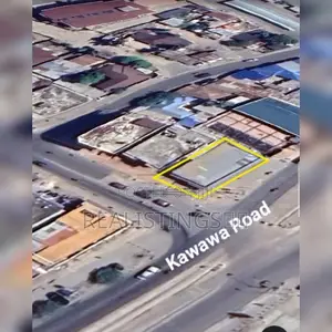 Kinondoni: Jengo La Biashara La Kona Lenye Fremu 10 - Dar