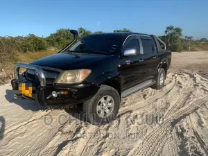 Toyota Hilux 2000 Black