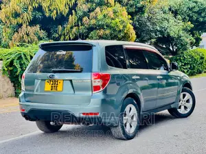 Subaru Forester 2010 Gray