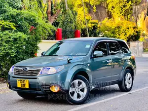 Subaru Forester 2010 Gray