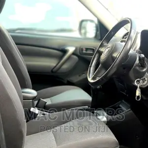 Toyota RAV4 1.8 2005 Blue