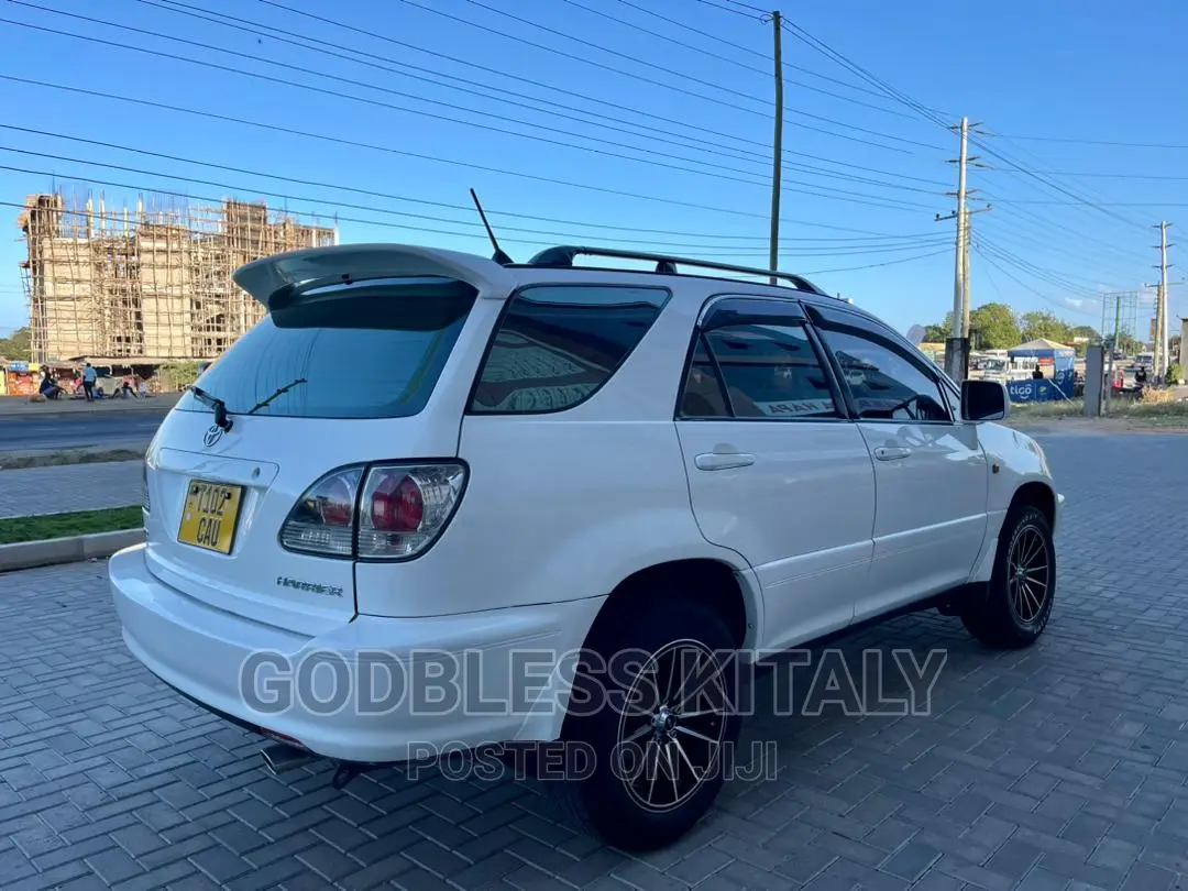 Toyota Harrier 2002 Pearl