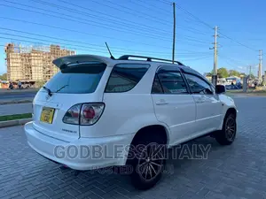 Toyota Harrier 2002 Pearl