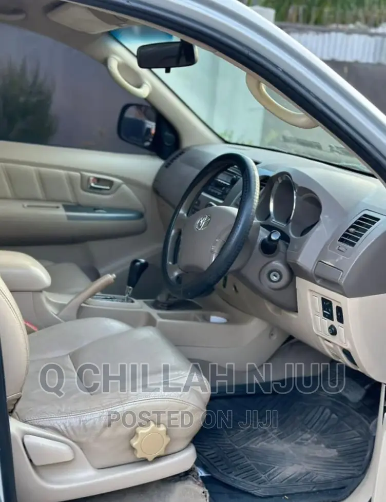 Toyota Fortuner 2007 Silver