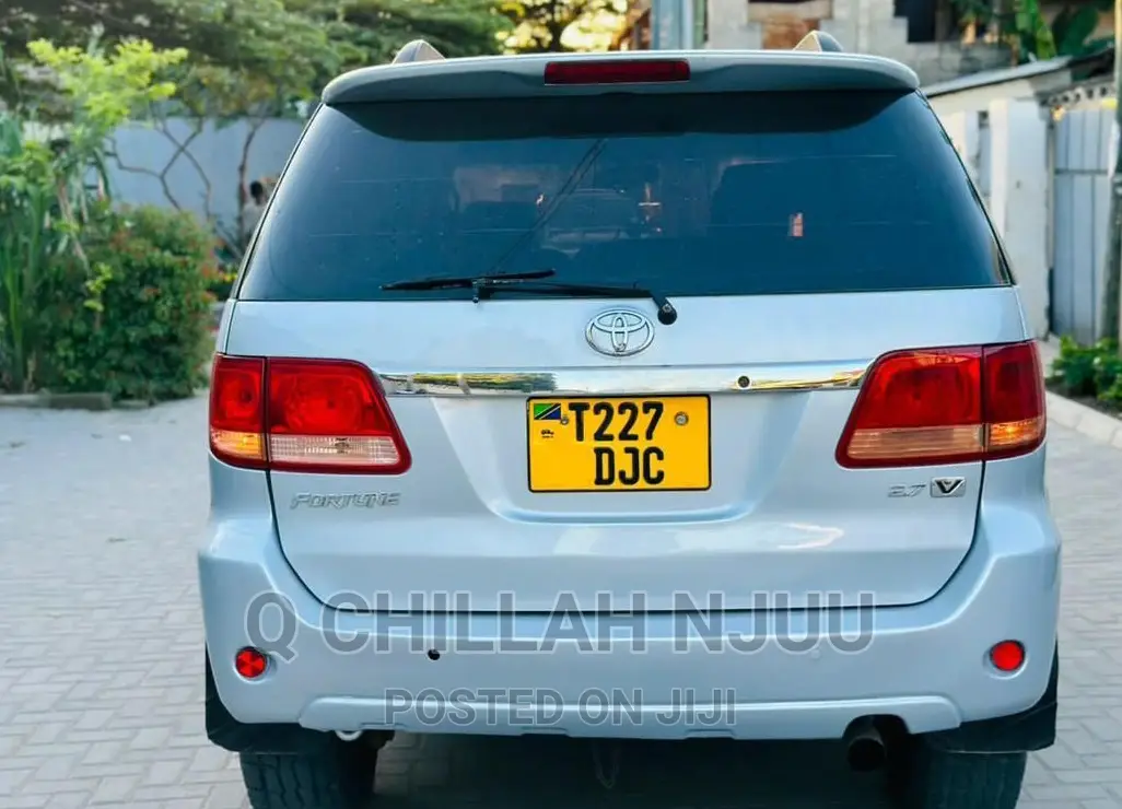 Toyota Fortuner 2007 Silver