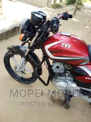 TVS HLX 125 2021 Red