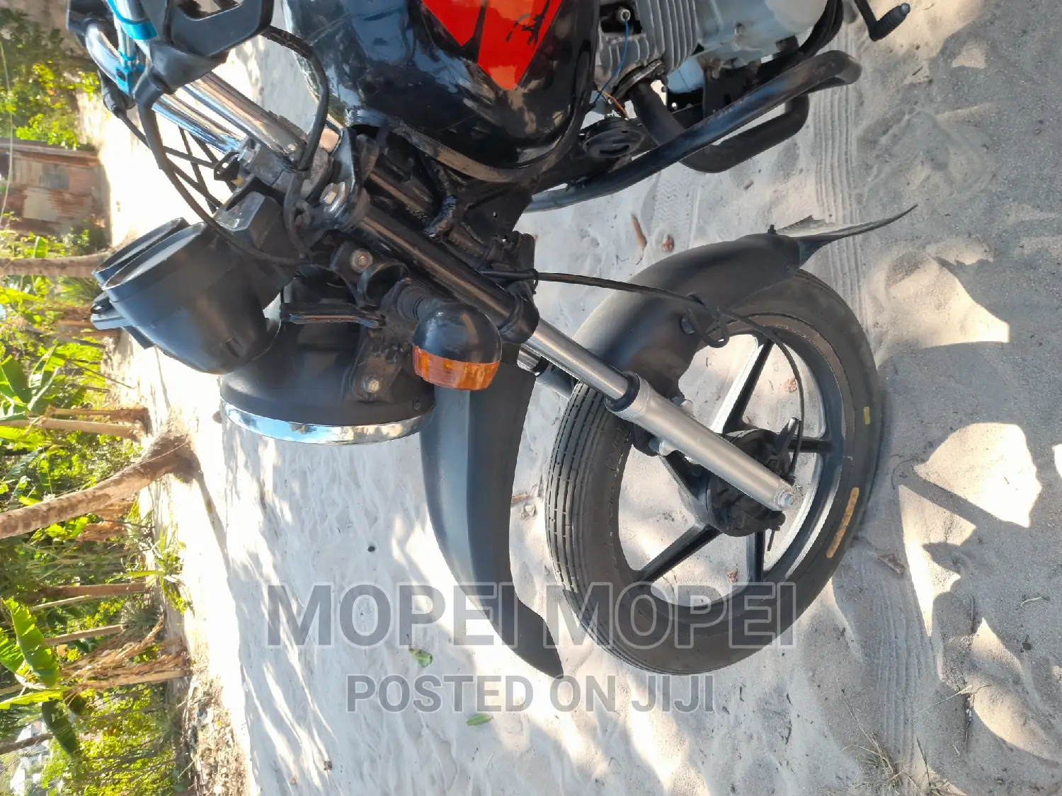 Bajaj Boxer X125 2021 Red