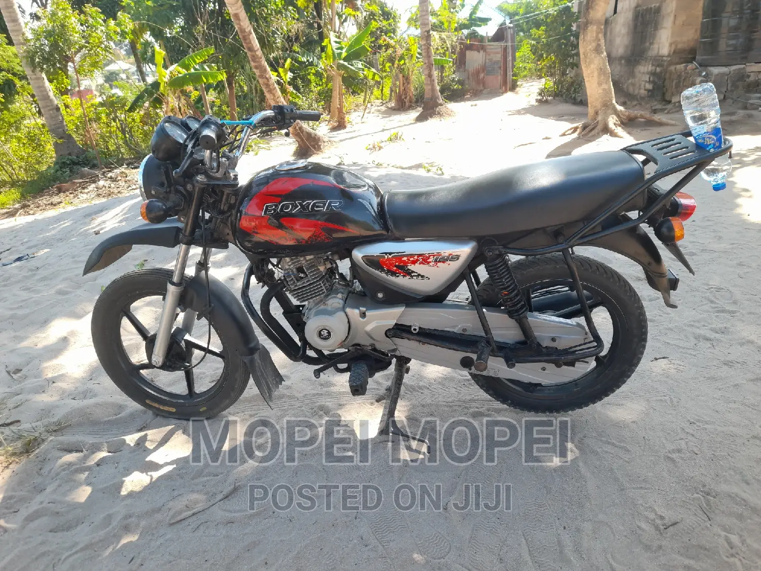 Bajaj Boxer X125 2021 Red