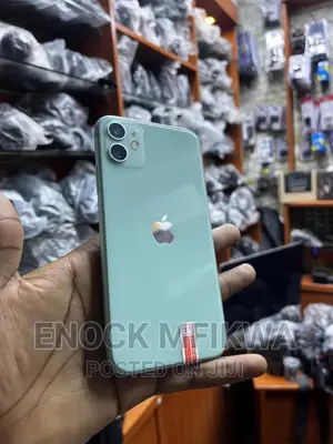 New Apple iPhone 11 64 GB Green