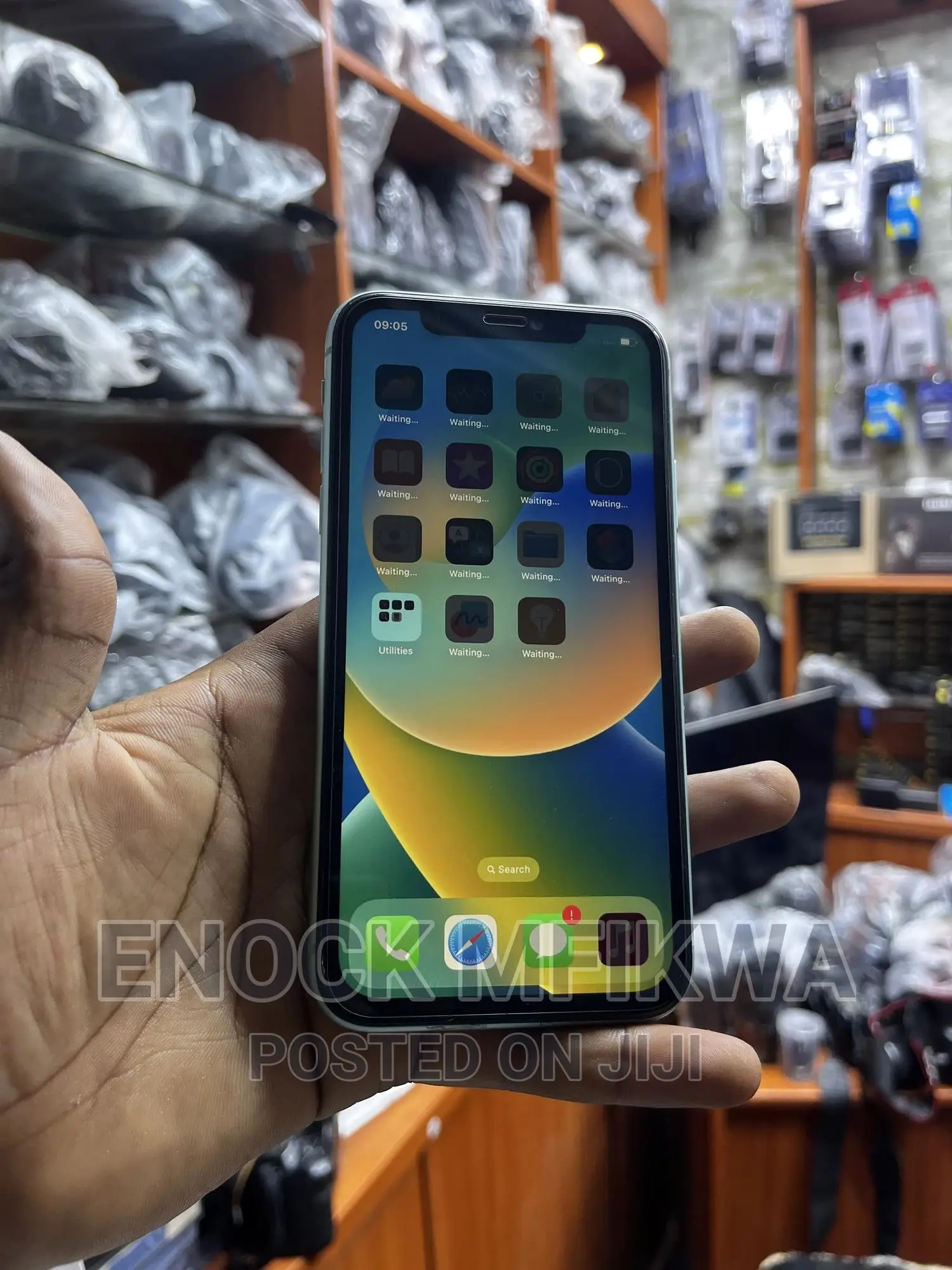 New Apple iPhone 11 64 GB Green