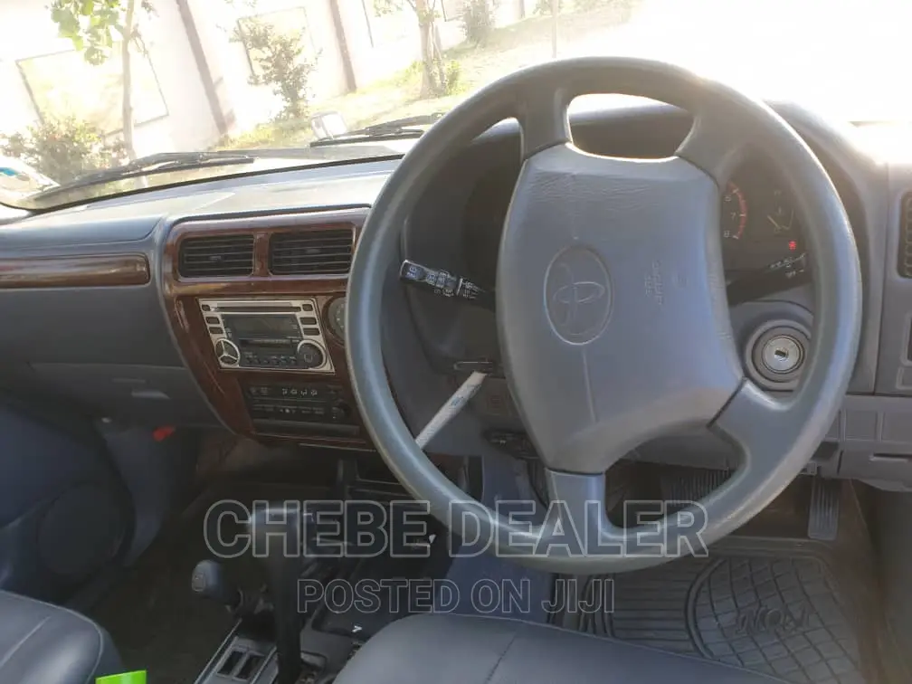 Toyota Land Cruiser Prado 2.7 3dr 2004 White