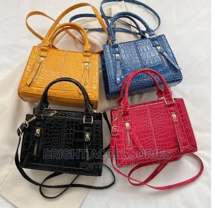 Quality Handbags/Pochi