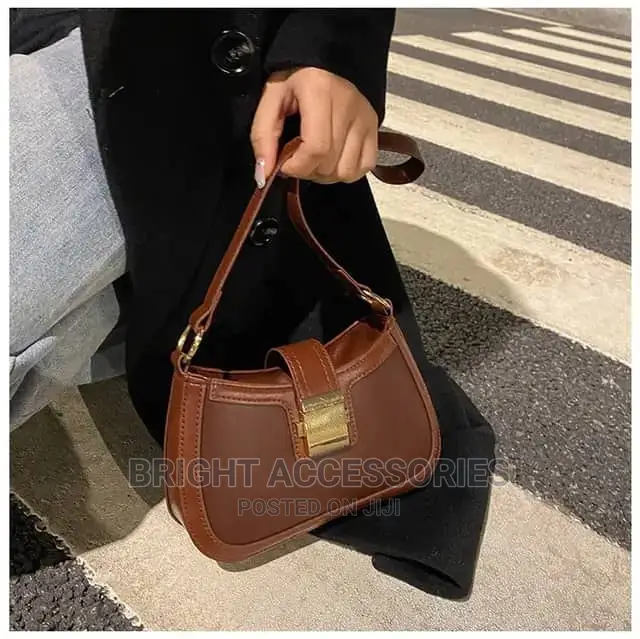 Quality Handbags/Pochi