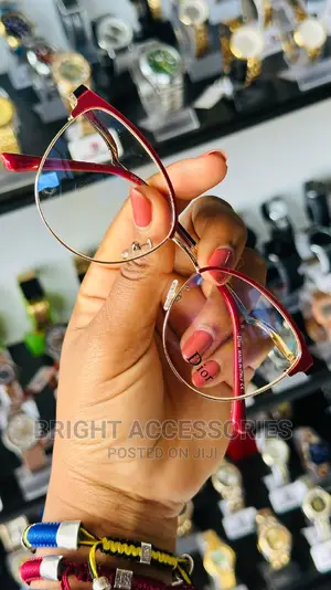 Miwani Inafaaa Kuweka Lens