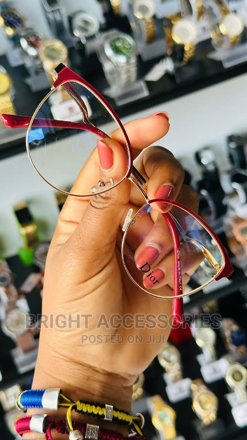 Miwani Inafaaa Kuweka Lens