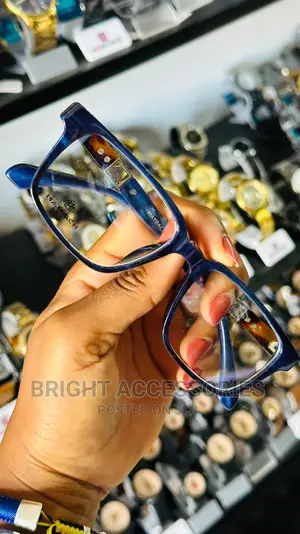 Miwani Inafaaa Kuweka Lens