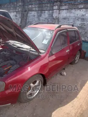 Toyota Starlet 2001 Red