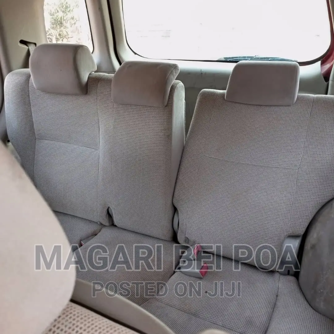 Toyota Raum 2003 Red