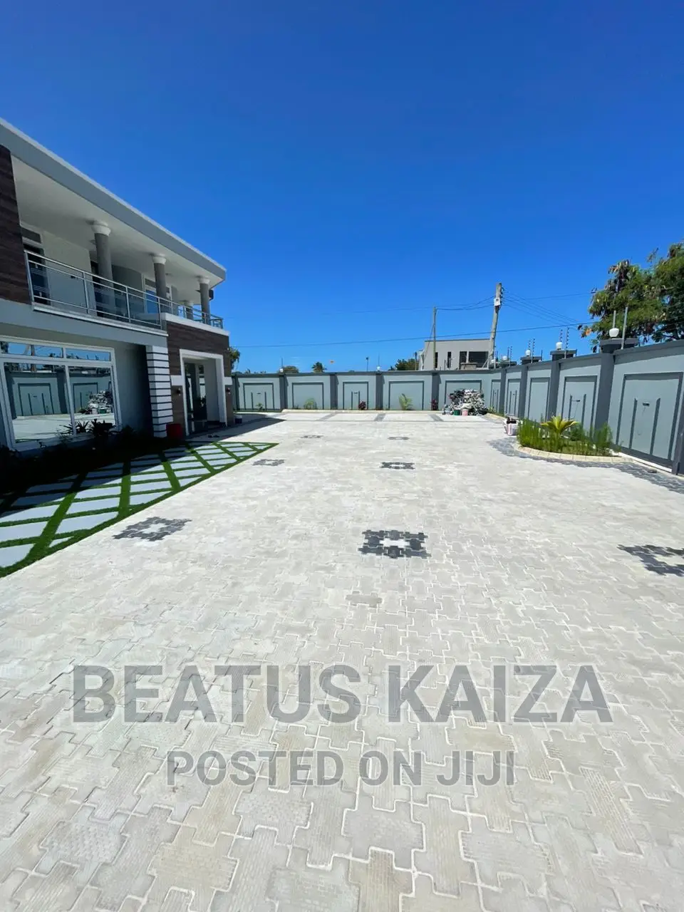 6bdrm Block of Flats in Mbezi Beach for sale