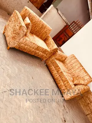 Sofa Za Watu Wawili