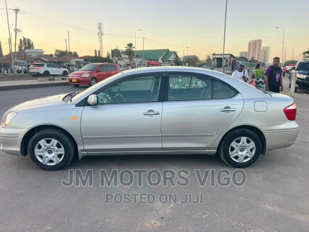 Toyota Premio 2002 Silver