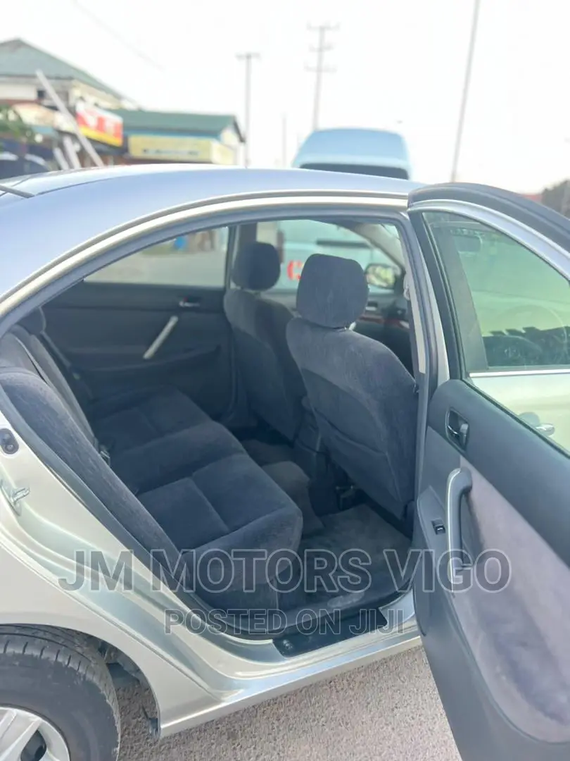 Toyota Premio 2002 Silver