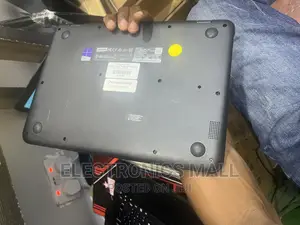Laptop Lenovo 300e 4GB Intel SSD 128GB