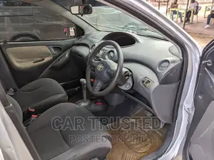 Toyota Vitz 1.5 FWD 3dr 2003 Silver