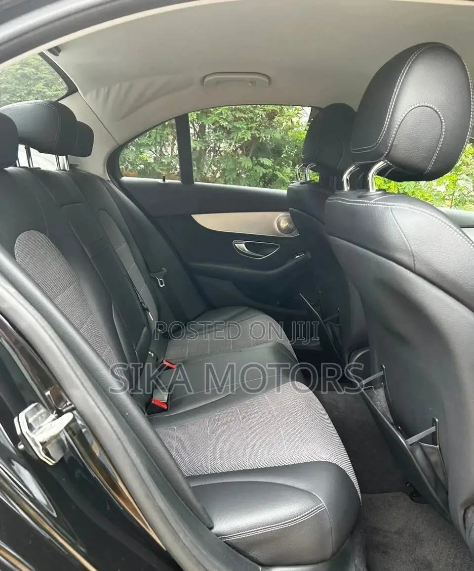 Mercedes-Benz C-Class C 180 (C205) 2016 Black